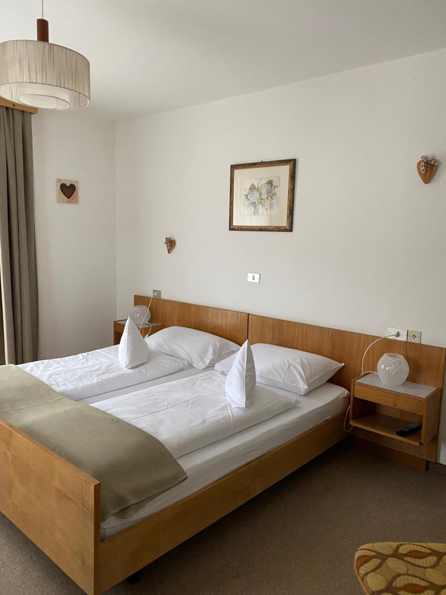 Ciasa Soreghina Bed & Breakfast *